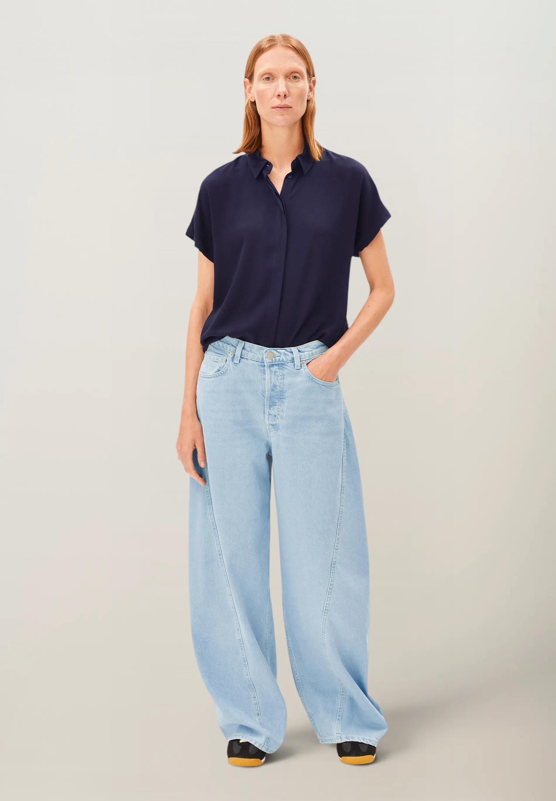 Chemisier fluide en ecovero | marine "Larisaana blouse tinted navy", Armedangels, photo 4