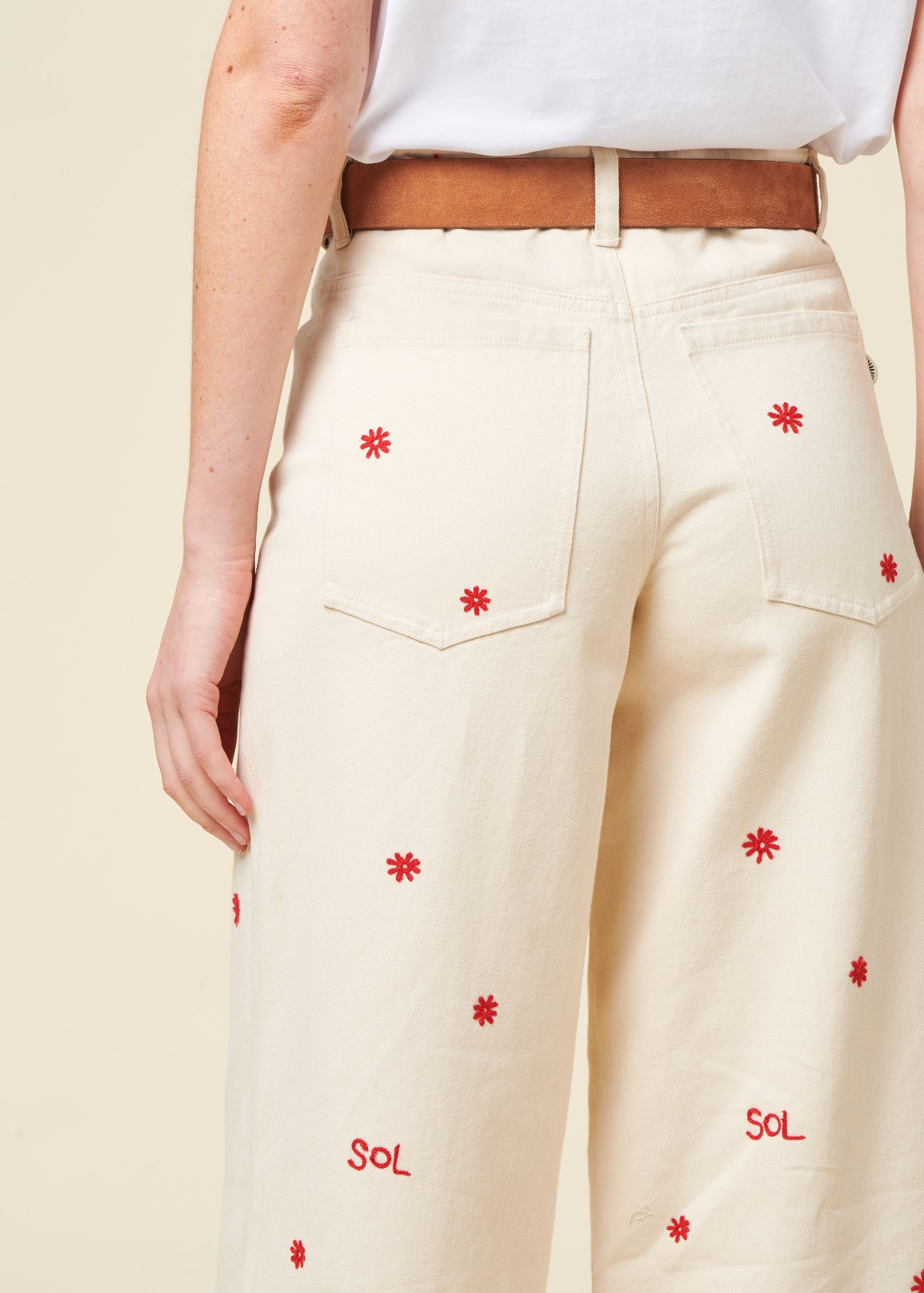 Weite Jeans aus Bio-Baumwolle | Ecru "sol chain hedda pants", Thinking Mu, Foto 2