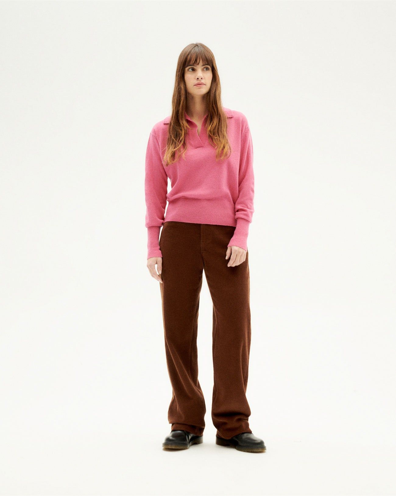 Pull col v en laine recyclée | rose "fuscia trash sheena knitted sweater", Thinking Mu, photo 3