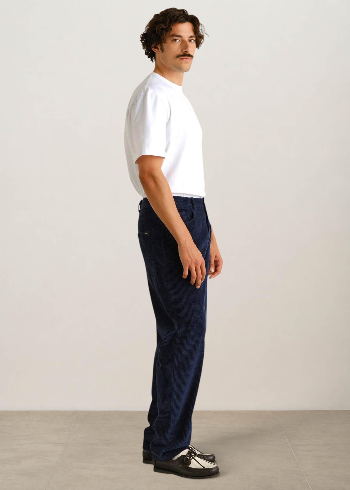 Gerade Cordhose aus Bio-Baumwolle | Blau "Pants hamburg corduroy navy - black iris", Dedicated, Foto 2