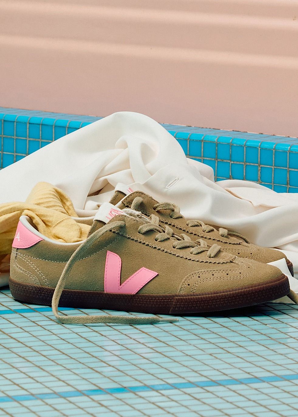 Sneaker aus Leder | Beige "Volley - taupe_malibu_bark", Veja, Foto 4