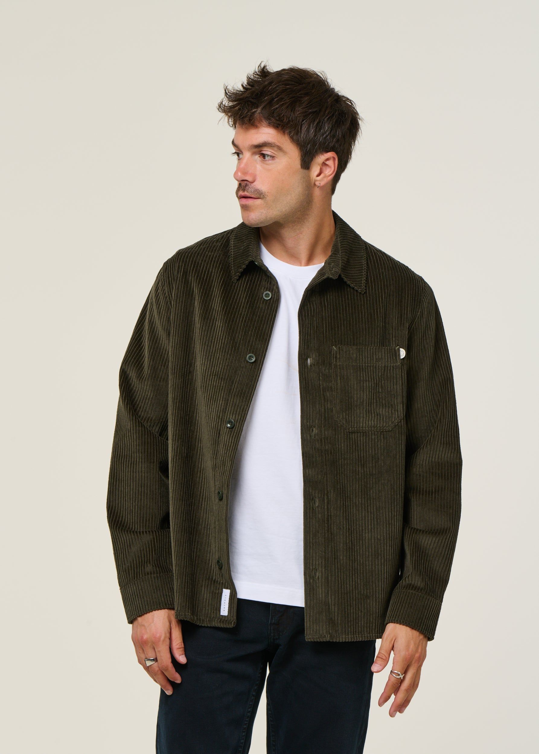Surchemise velours en coton bio | vert "cord casual shirt organic cotton - dark green", Rotholz, photo 1
