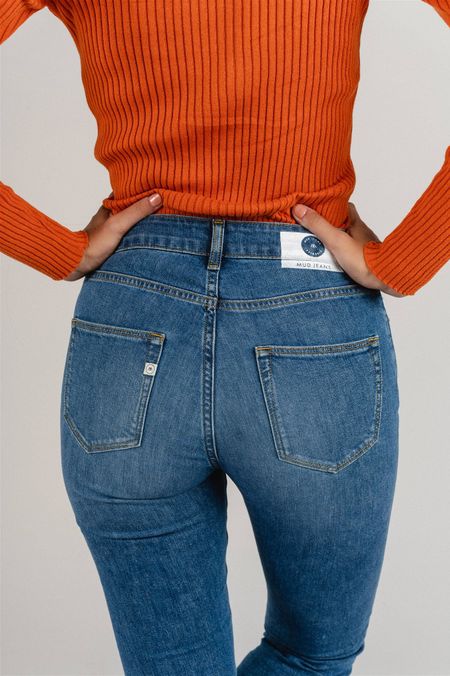 Slim-Jeans aus Bio-Baumwolle und recycelter Baumwolle | Blau "easy go used stone", Mud Jeans, Foto 2