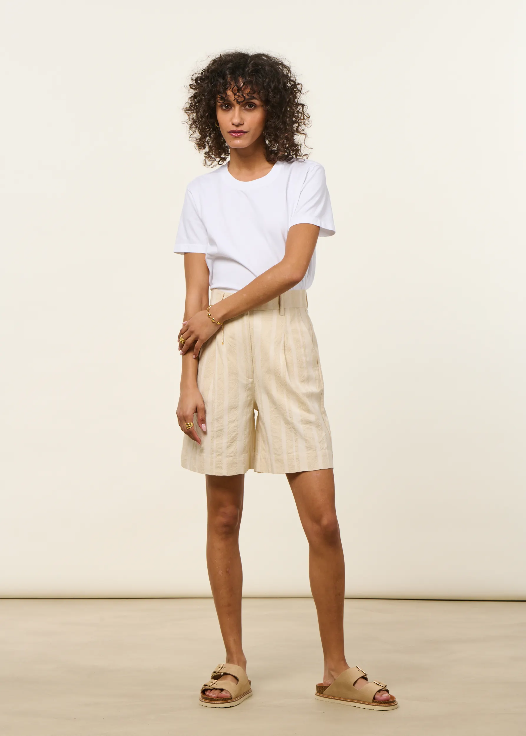 Short large en coton bio | rayé "raw dappled stripes lia shorts", Thinking Mu, photo 4