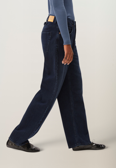 Jean baggy taille basse en coton recyclé | bleu "Haayi low waist baggy jean - fluid ink", Armedangels, photo 4