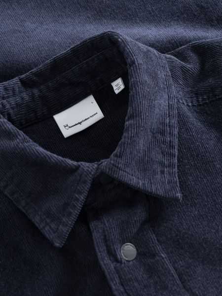 Blouson velours en coton bio et matière recyclée | marine "corduroy overshirt night sky", Knowledge Cotton Apparel, photo 4