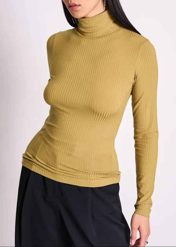 Top col roulé côtelé en tencel | olive "mio woody olive", Jan'n June