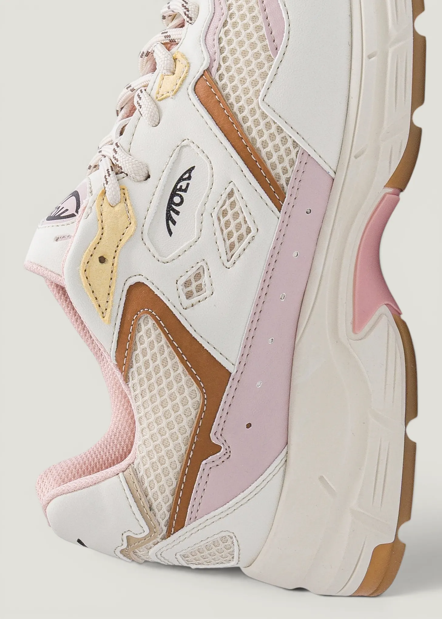Baskets vegan | rose et jaune "Rush - pink & yellow - pineapple", Moea, photo 6