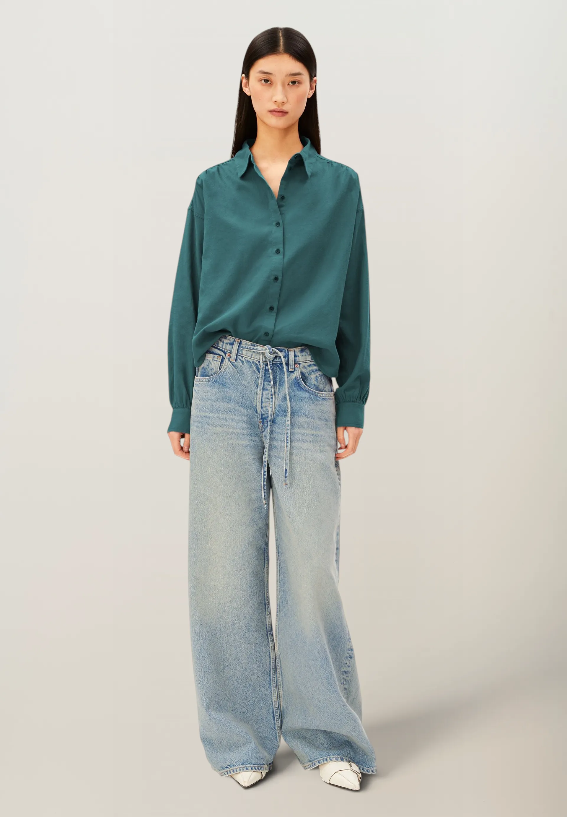 Chemise ample en coton bio | bleu vert "Efinaraa flanell blouse - petrol velvet", Armedangels, photo 4