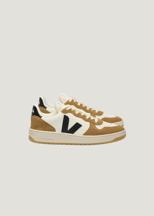 Baskets en cuir certifié | bicolore "v-10 prime - pure_black_tent", Veja