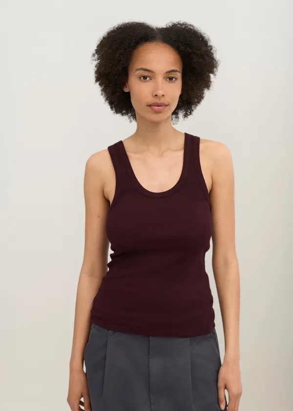 Débardeur en coton bio | bordeaux "organic rib tank top - oxblood red", Colorful Standard