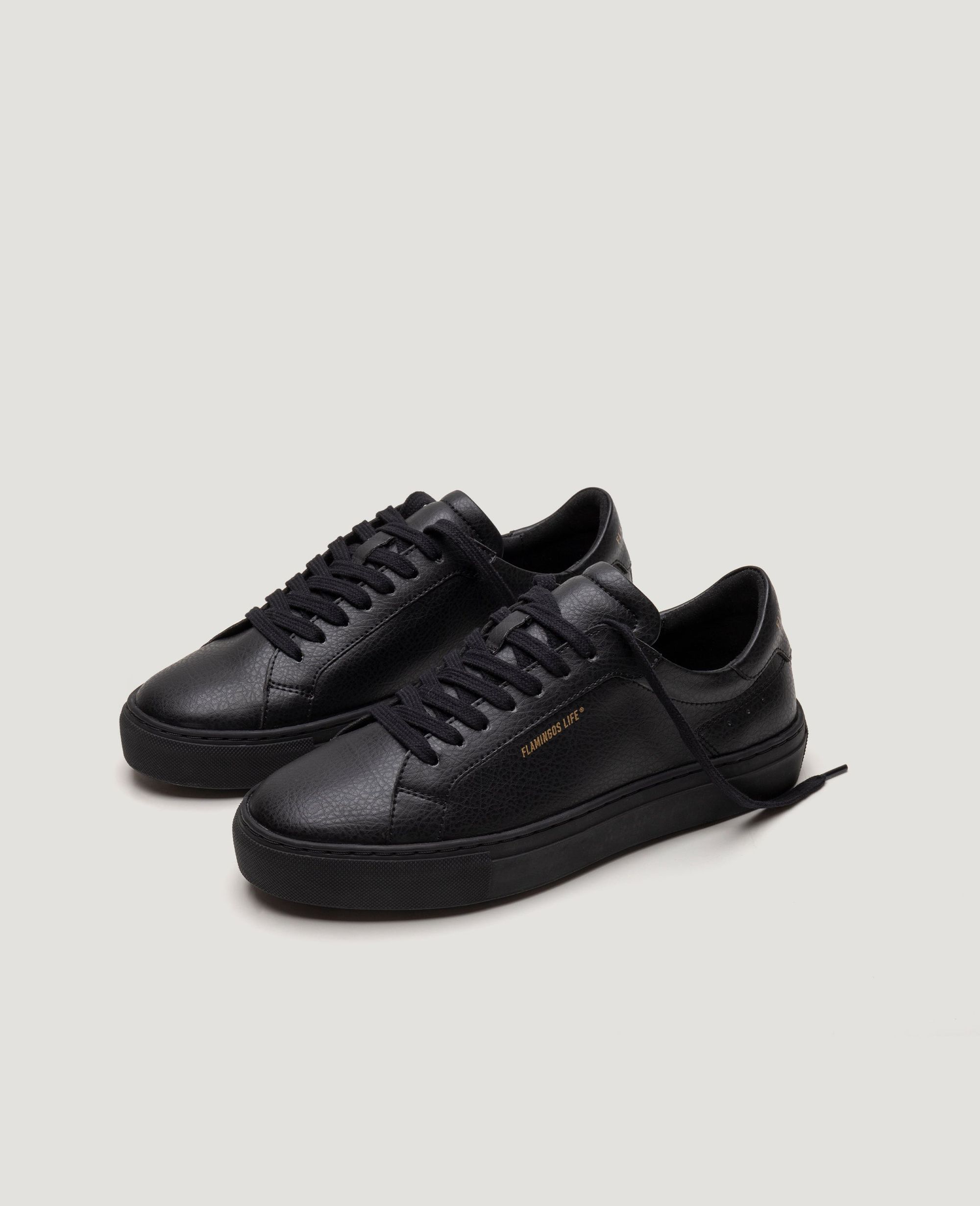 Baskets vegan en recyclé | noir "hampton court triple black", Flamingos Life, photo 2