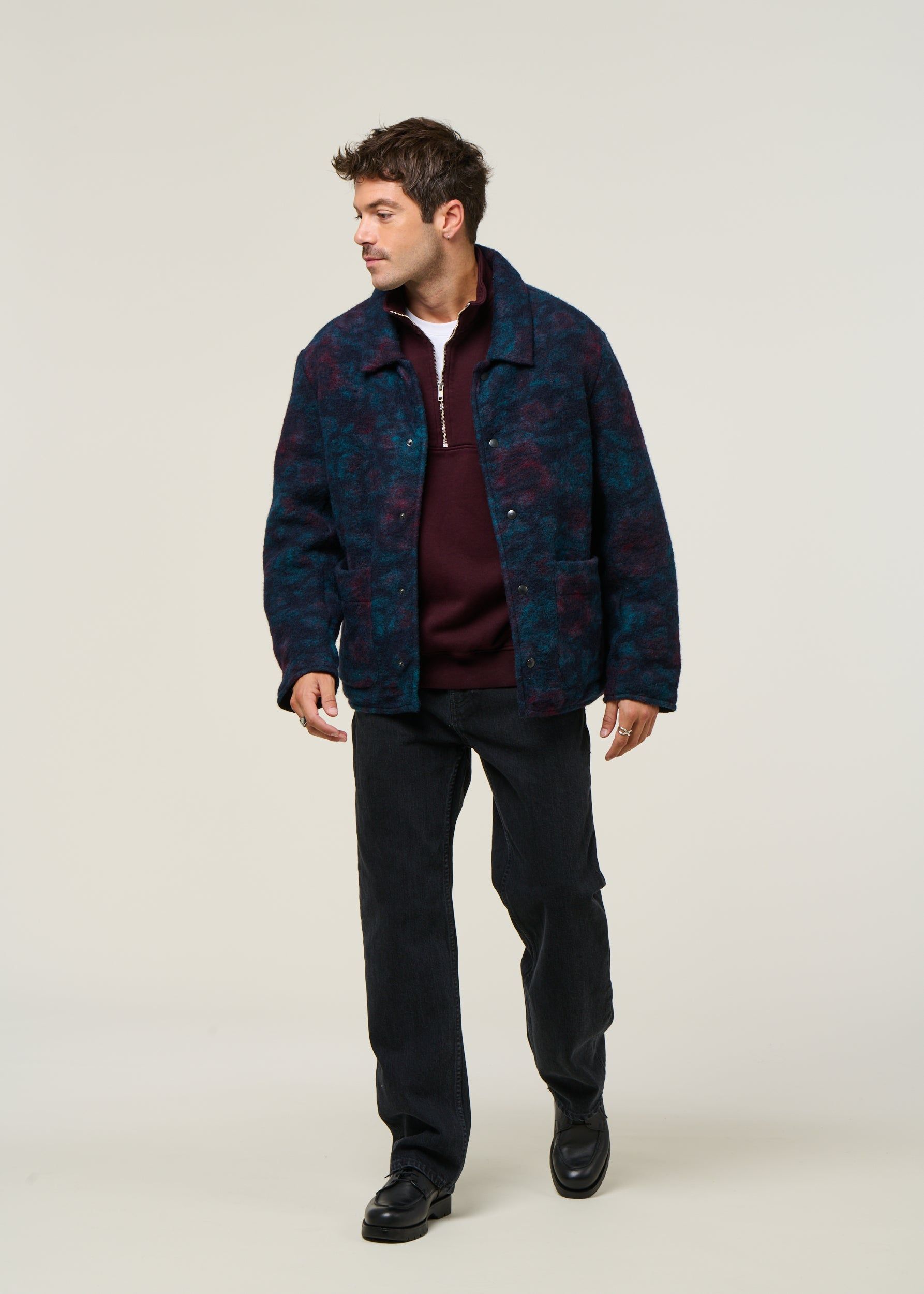 Jacke aus Wolle und Bio-Baumwolle | Mehrfarbig "button-down jacket wool-blend - dark watercolor", Rotholz, Foto 6