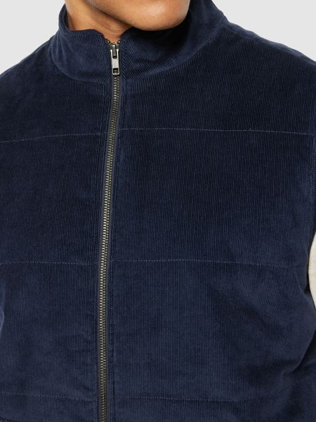 Weste aus Bio-Baumwolle und recyceltem Material | Marineblau "11-wales corduroy vest night sky", Knowledge Cotton Apparel, Foto 2
