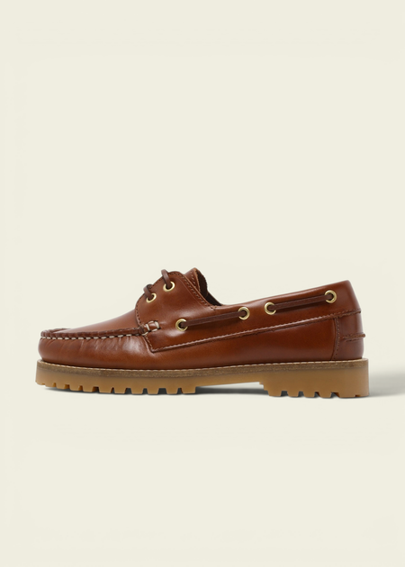 Chaussures bateau en cuir certifié | marron "ollie boat shoe - brown leather" - Garment Project