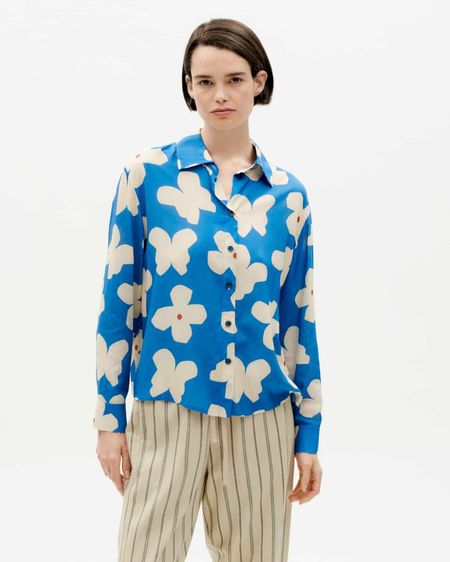 Chemise à motifs en ecovero | bleu "big butterfly kati blouse"