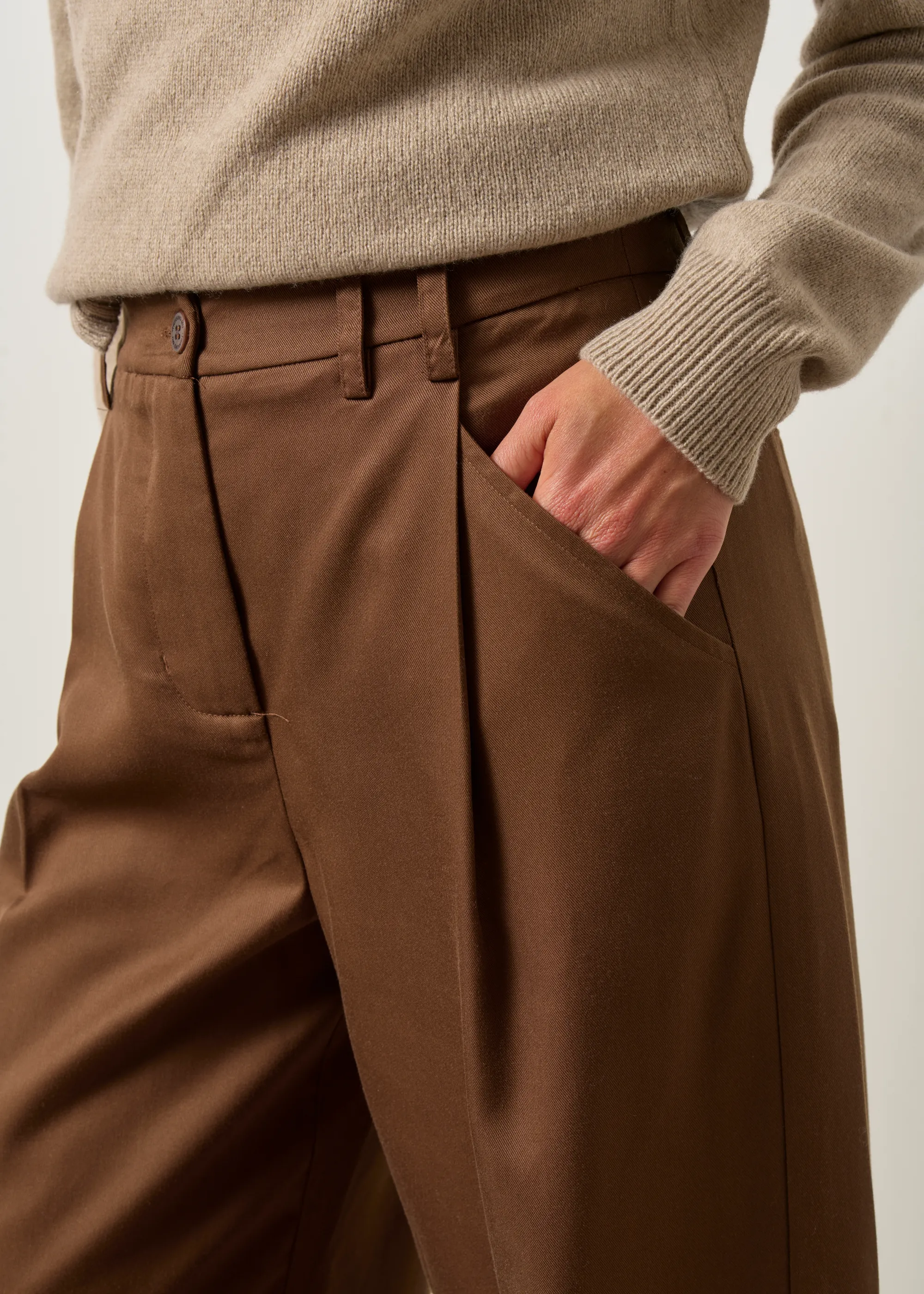 Pantalon ample à pinces en tencel | marron "oak molly pants - brown", Thinking Mu, photo 3