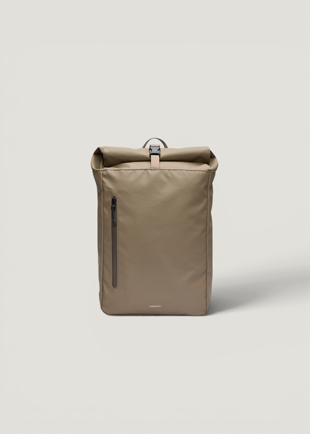 Sac à dos 20l en matière recyclée | beige "Stream rolltop backpack 14" - clay" - Sandqvist