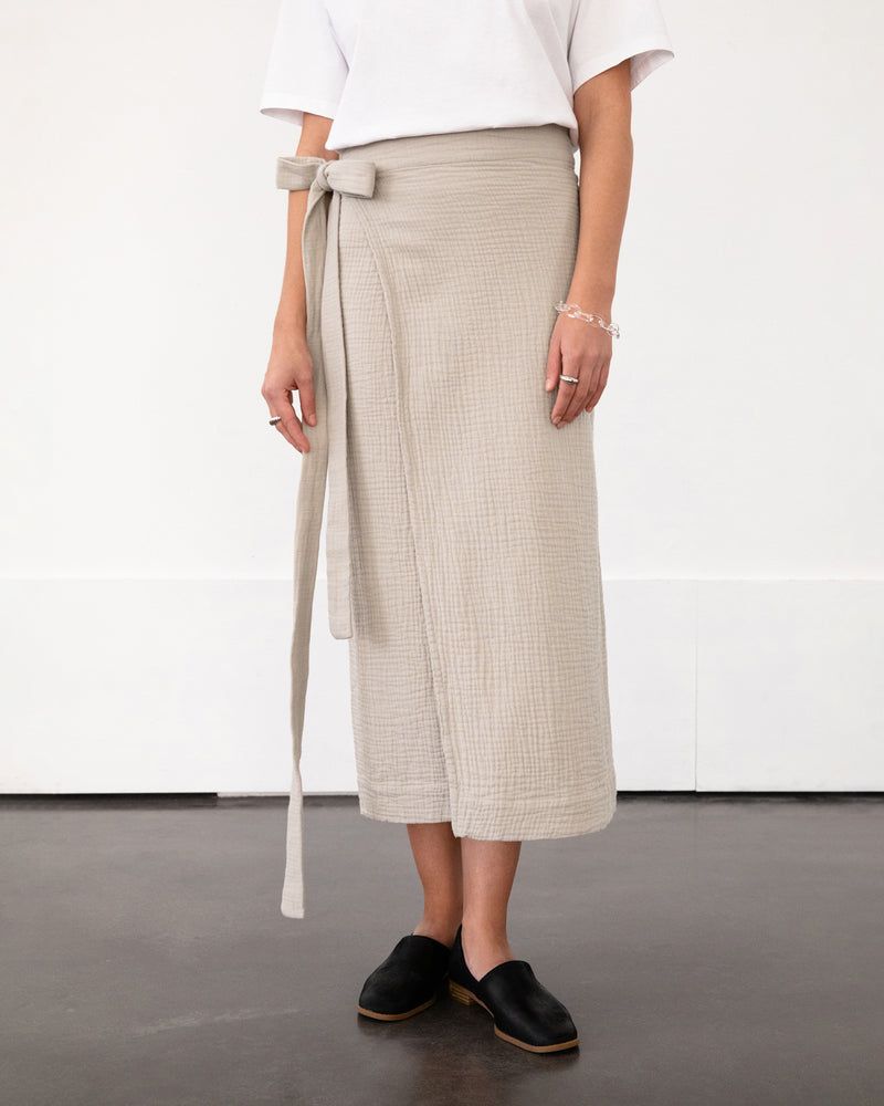 Wickelrock aus Bio-Baumwollgaze | Ecru "wrap skirt - washed sand", Rotholz, Foto 2