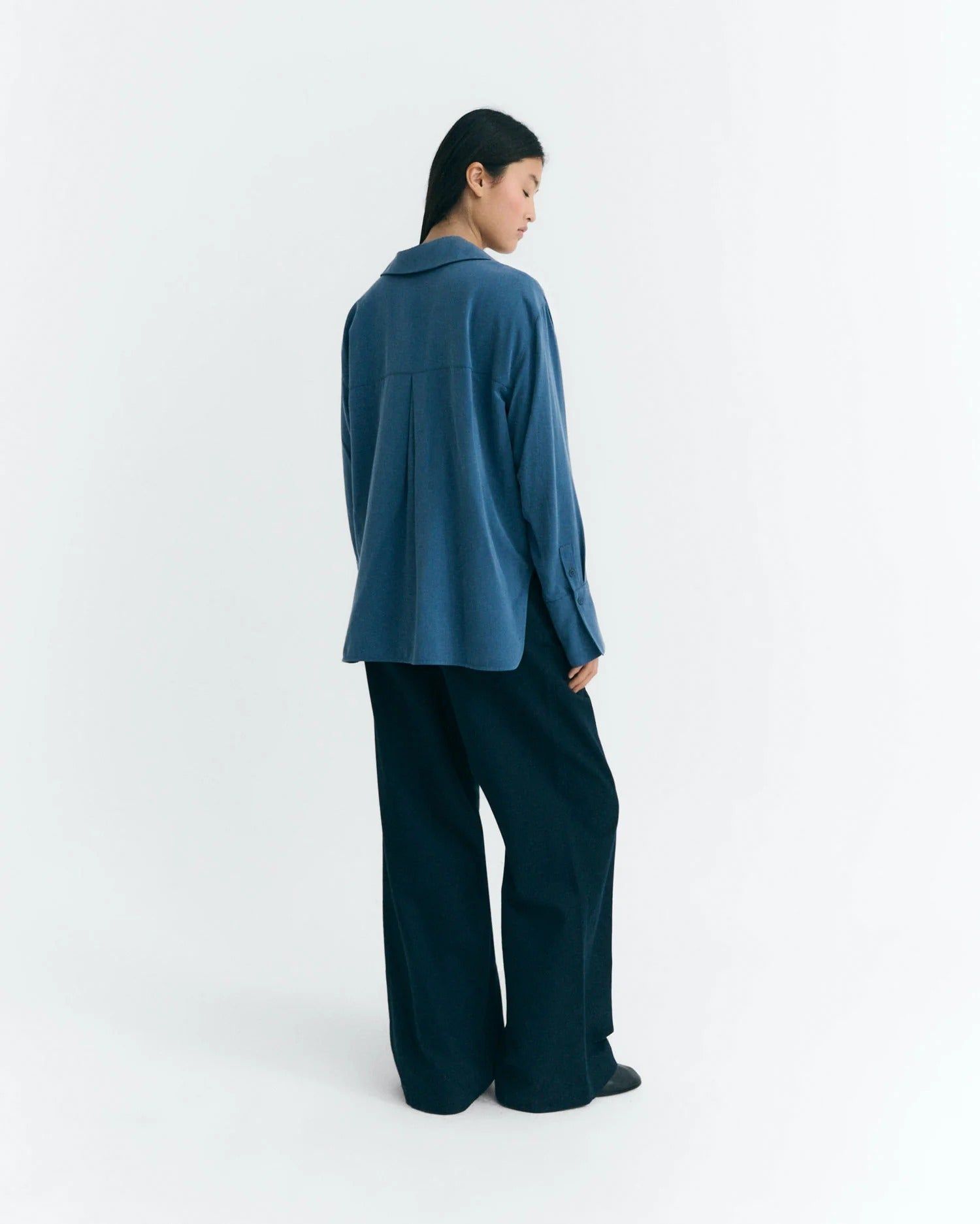 Chemise en tencel | bleu "sea sira blouse - blu", Thinking Mu, photo 3