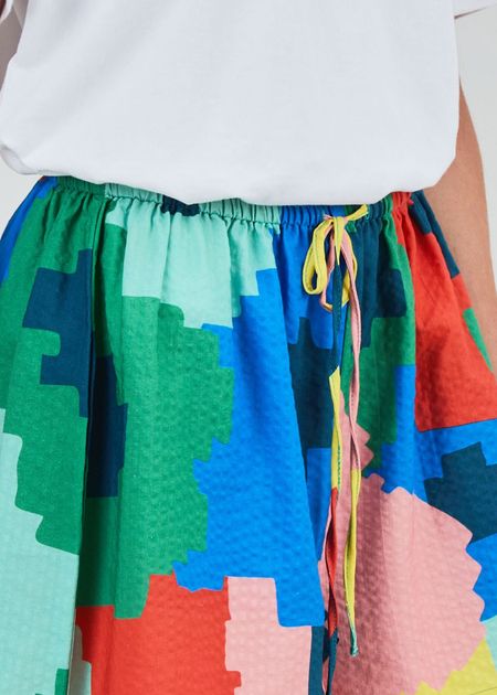 Short en coton bio et lyocell "Maxi flower bali loose shorts - blue" - Brava Fabrics