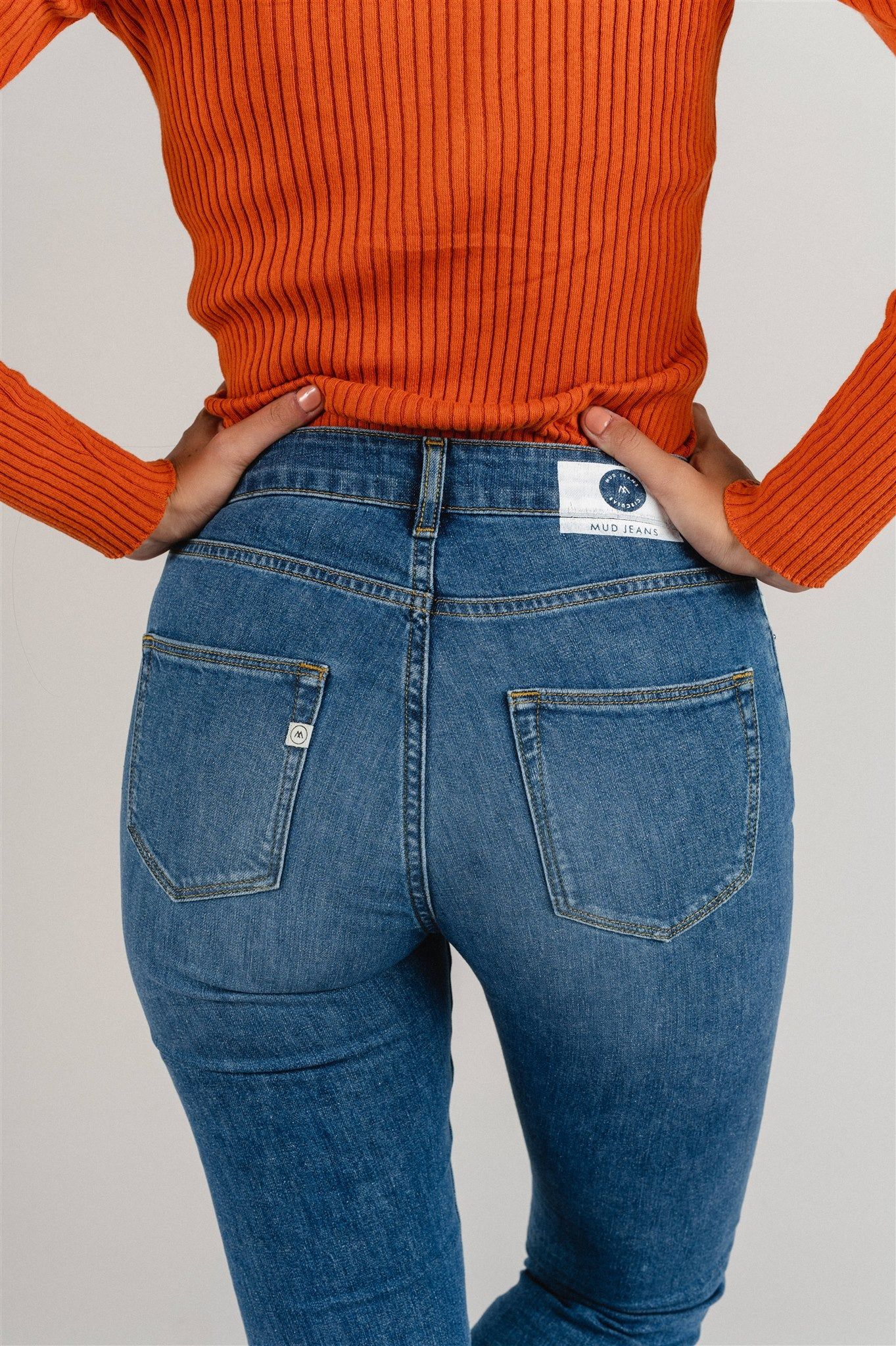 Slim-Jeans aus Bio-Baumwolle und recycelter Baumwolle | Blau "easy go used stone", Mud Jeans, Foto 2