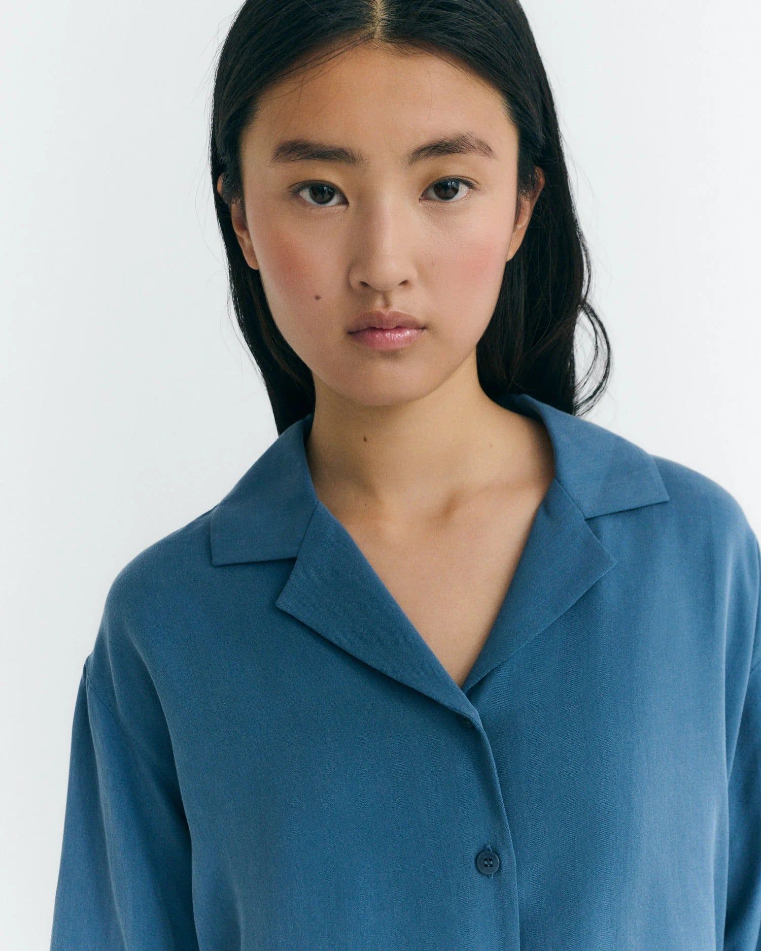 Hemd aus Tencel | Blau "sea sira blouse - blu", Thinking Mu, Foto 2