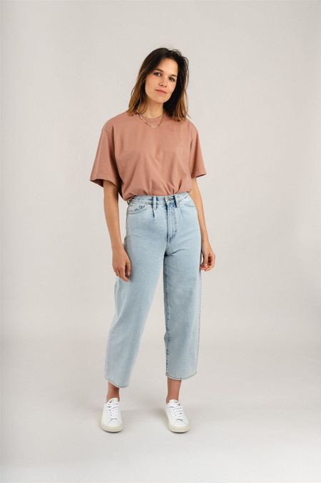 Jean 7/8 droit bleu clair en coton bio - aanike powder indigo, Armedangels, photo 5