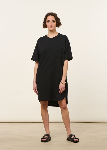 Robe t-shirt en coton bio | noir "pocket t-shirt dress - black jet"