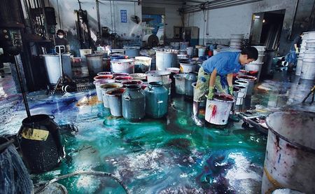 Une usine de textile à Tianjin en Chine. | © Lu Guang et Greenpeace