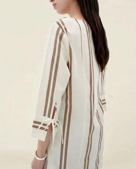 Kleid aus Bio-Baumwolle | Beige "otter polplin stripes maria dress - ecru", Thinking Mu, Foto 3