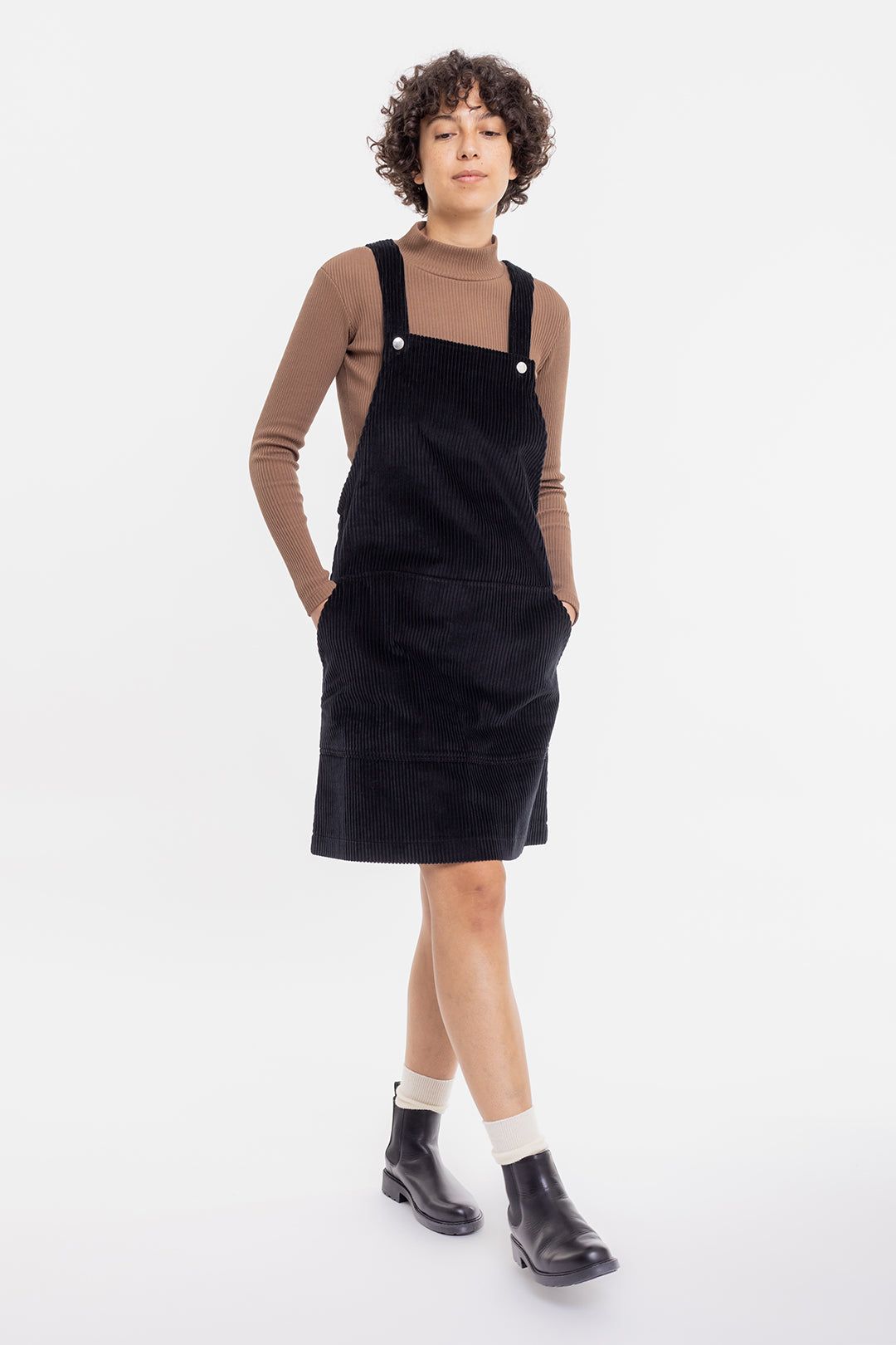 Robe salopette noire en coton bio - dungaree corduroy dress black, Rotholz, photo 5