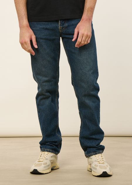 Jean fuselé en coton bio | bleu foncé "steady eddie ii blue soil"