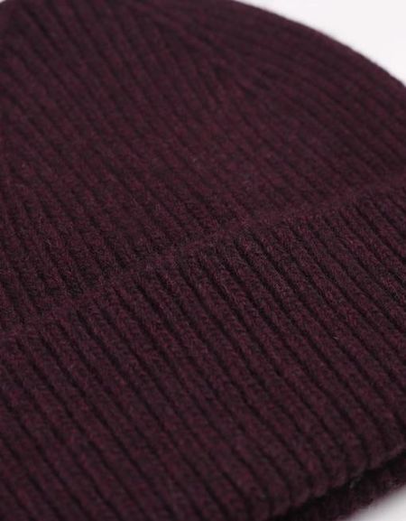 Bonnet rouge bordeaux en laine mérinos recyclée - merino wool beanie oxblood red - Colorful Standard