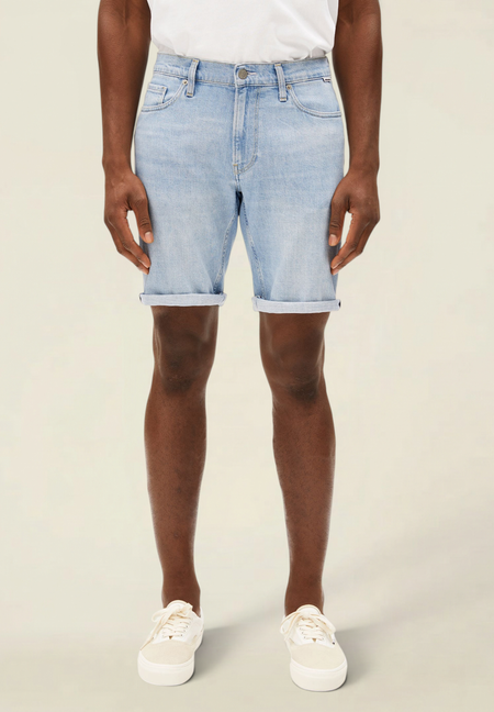 Short denim en coton bio et chanvre | bleu clair "Naailo denim short - tethys" - Armedangels