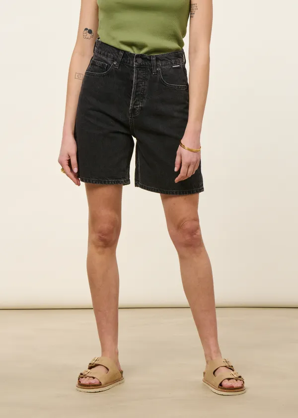 Short denim en coton bio | noir "sheaari - ebony black", Armedangels