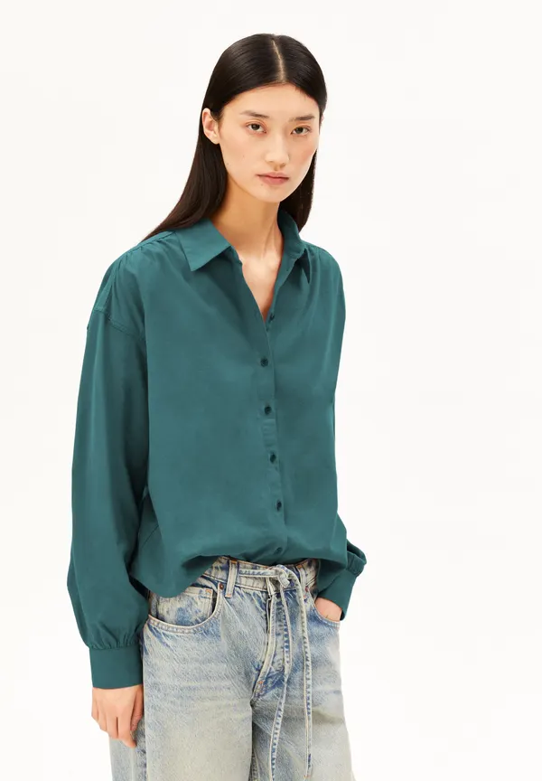 Chemise ample flanelle en coton bio | bleu vert "Efinaraa flanell blouse - petrol velvet", Armedangels