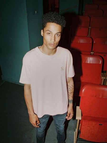 T-shirt ample rose logo blanc en coton bio - uno njco circle, Nudie Jeans, photo 4