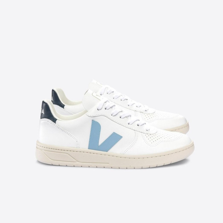 Baskets Veja V-10 en c.w.l, matières recyclées et coton bio.