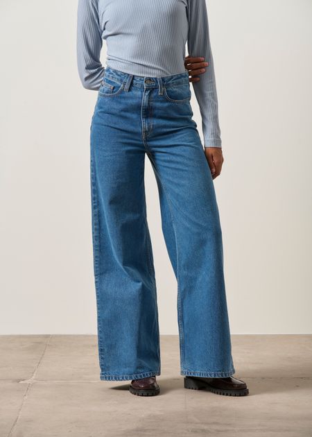 Jean évasé coton bio et recyclé | bleu "sara high loose - stone vintage" - Mud Jeans