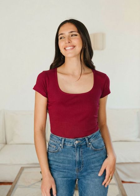 Tee-shirt col carré en Tencel côtelé "Nita" | framboise - WeDressFair