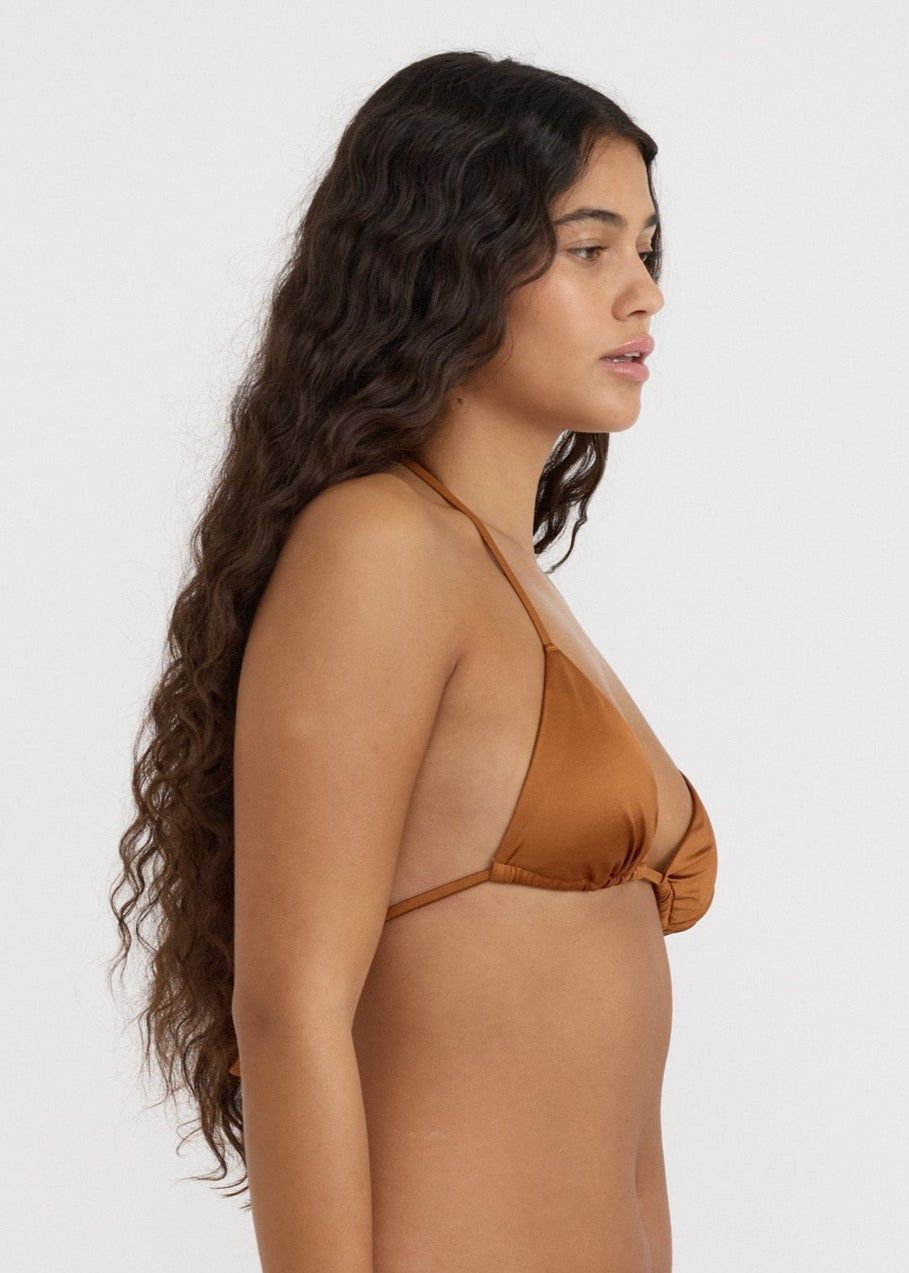 Haut de maillot en matières recyclées | cuivre "solar swim triangle bikini top - shimmer coast", Organic Basics, photo 2