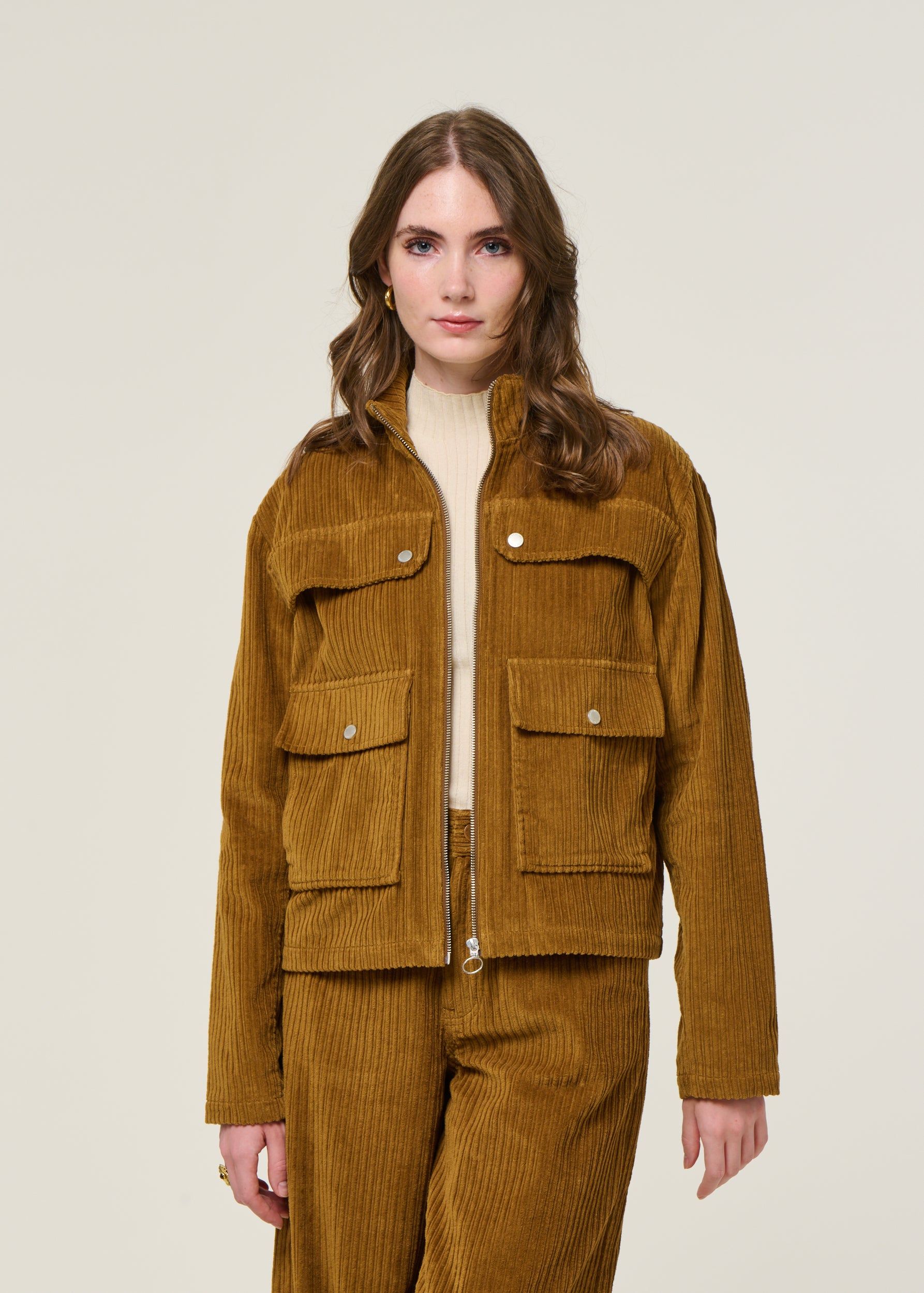 Cordjacke aus Bio-Baumwolle | Camel "light oak corduroy celia jacket - brown", Thinking Mu, Foto 1