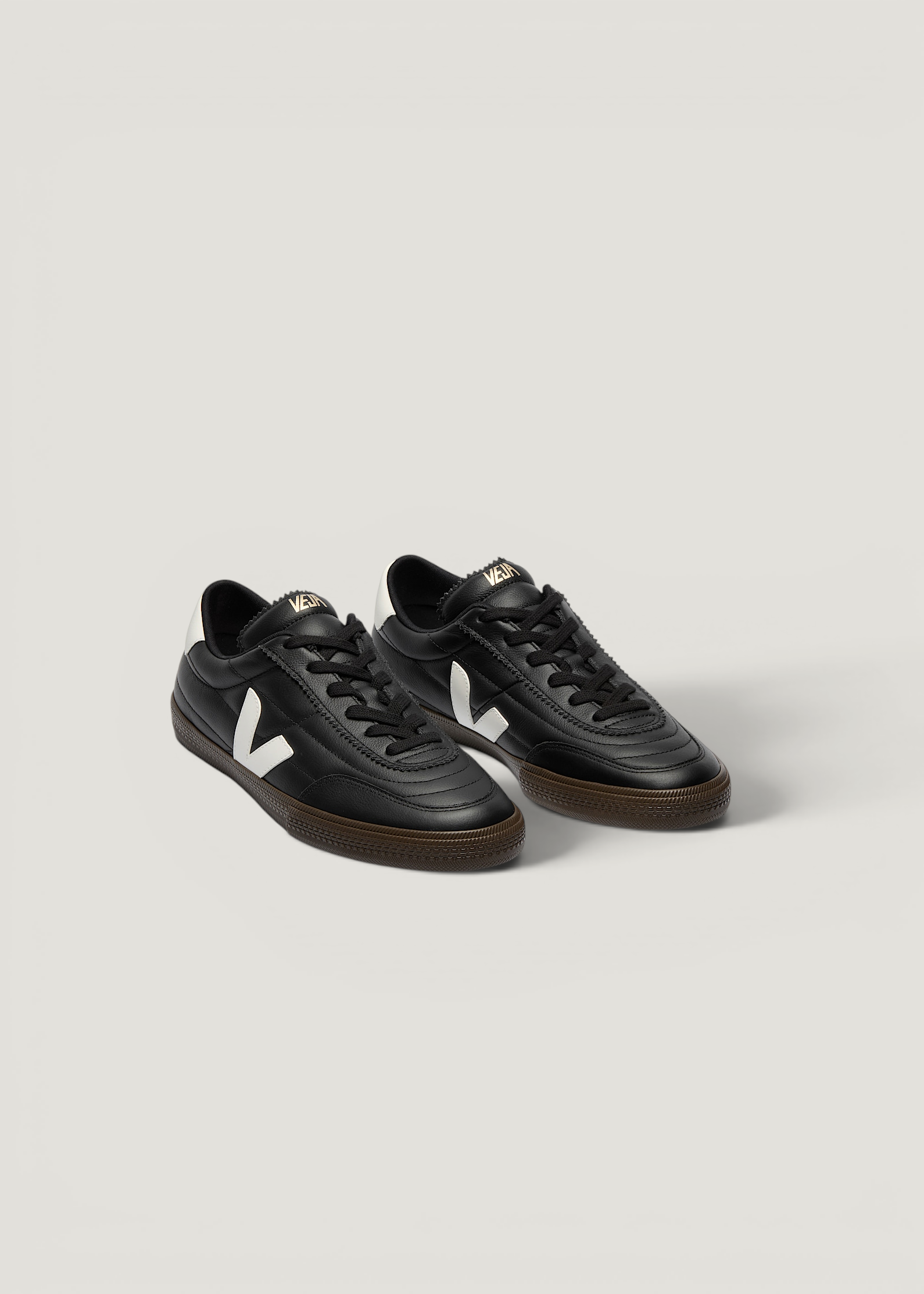 Baskets en cuir | noir "Panenka o.t leather - black_white", Veja, photo 2