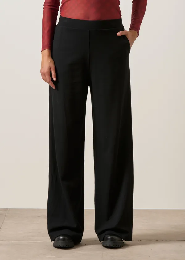 Pantalon noir jersey en ecovero et matière recyclée | noir "himaari black", Armedangels