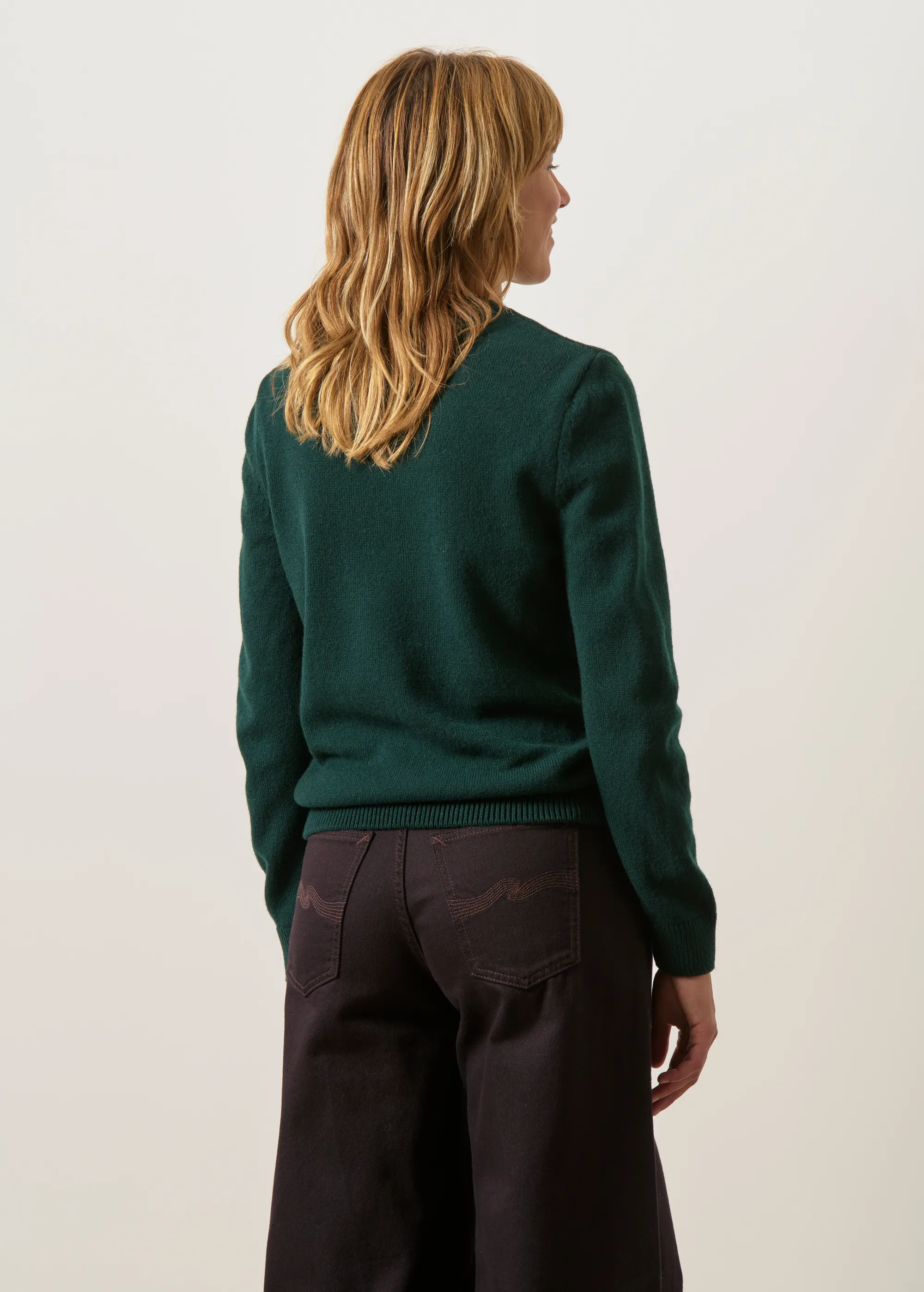 Pull régular en laine mérinos recyclée | vert émeraude, WeDressFair, photo 5