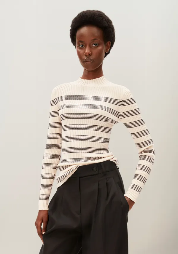 Sous-pull côtelé en coton bio | rayé "Alaania striped knit sweater - oatmilk-black", Armedangels