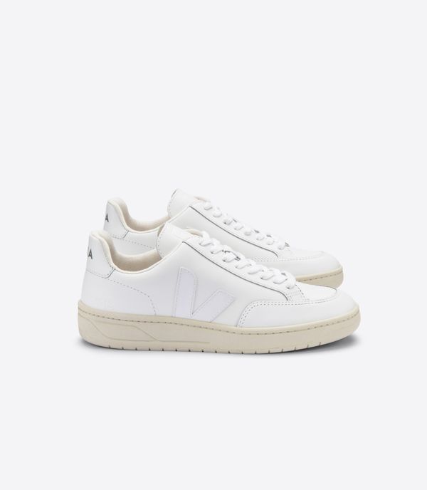Baskets en cuir certifié | blanc "v-12 leather extra-white", Veja