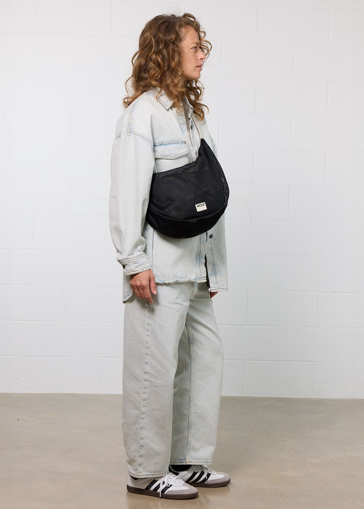 Sac bandoulière en matière recyclée | noir "Onyx large crossbody bag", Wouf, photo 4