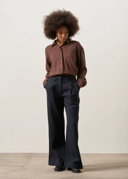 Pantalon ample à pince en coton bio | marine "Patricia", Thinking Mu, photo 4